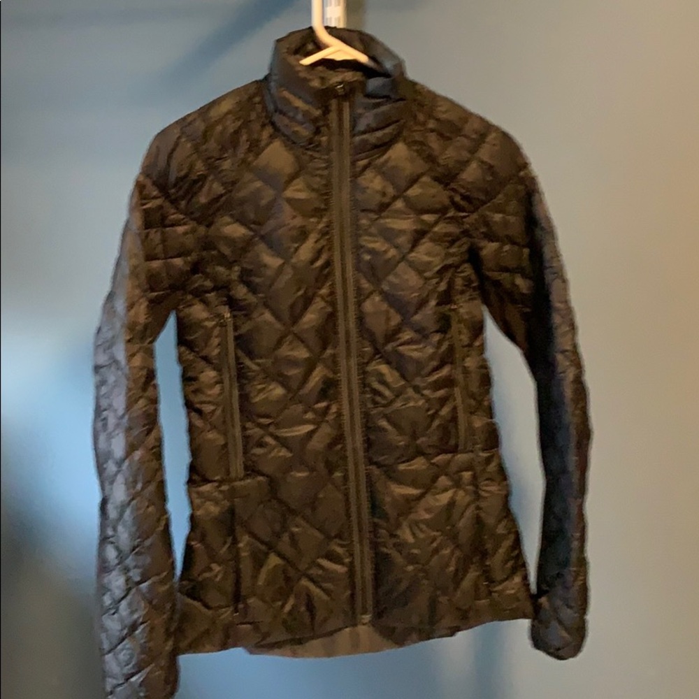 Lululemon Size 4 Black Running Puffer Jacket
